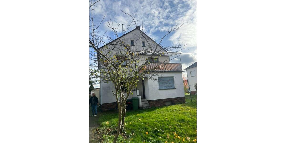 Einfamilienhaus Hanau - 7 Zimmer, 150 m&sup2;, 4.000&euro; | Angebot:24355438