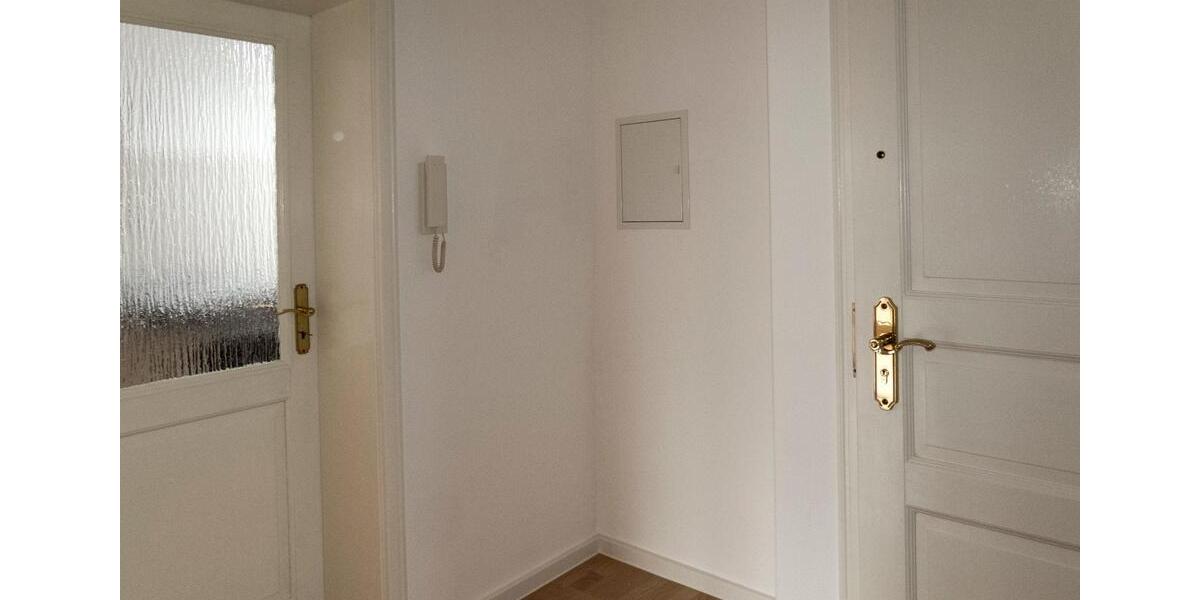 Dachgeschoßwohnung Sulzbach (Taunus) - 2 Zimmer, 64 m&sup2;, 980&euro; | Angebot:25724120