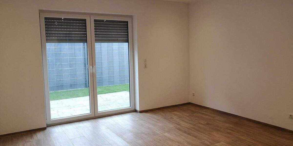 Doppelhaushälfte Langenselbold - 6 Zimmer, 140 m&sup2;, 2.100&euro; | Angebot:25777533