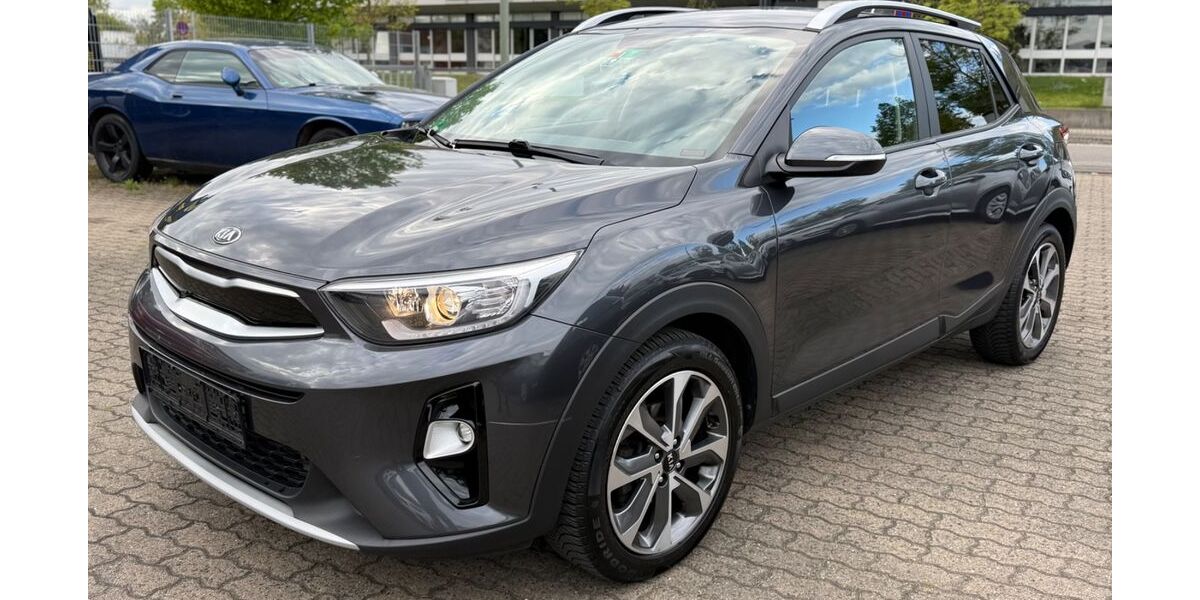 Kia Stonic 145.698 km 7.999 &euro; Hanau 63452