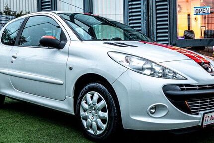 Peugeot 206 172.464 km 2.499 &euro; Rüsselsheim 65428