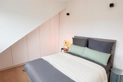 ERSTBEZUG | voll möbilierte Dachgeschosswohnung | 42qm | 1.5 zimmer