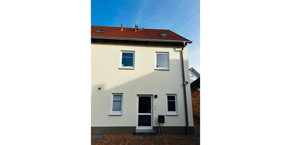 neuwertiges Reihenendhaus in ruhiger Lage zu verkaufen 5.5 zimmer
