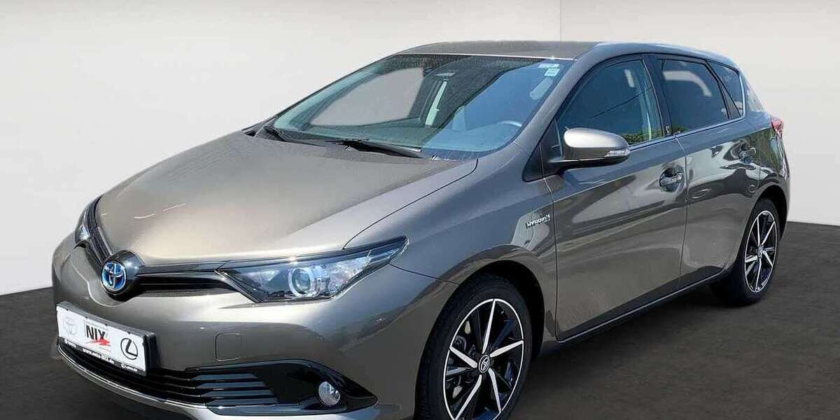 Toyota Auris 16.000 km 18.490 &euro; Offenbach 63071