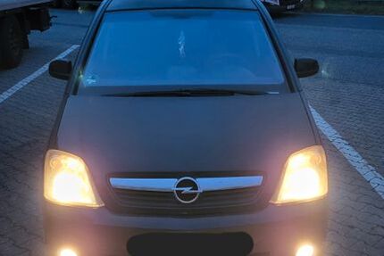 Opel Meriva 138.200 km 2.999 &euro; Rodgau 63110