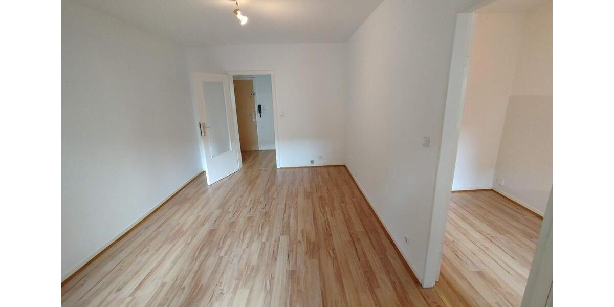 Erdgeschoßwohnung Frankfurt am Main Sachsenhausen - 2 Zimmer, 56 m&sup2;, 650&euro; | Angebot:25646678