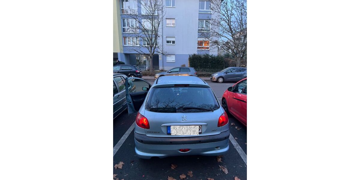 Peugeot 206 236.621 km 600 &euro; Schwanheim 60529