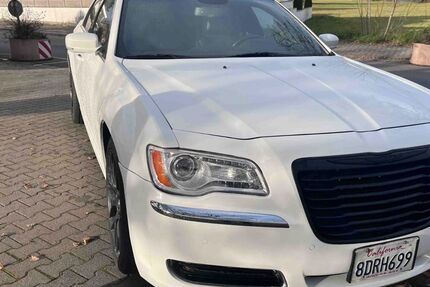 Chrysler 300C 172.000 km 9.500 &euro; Rödermark 63322