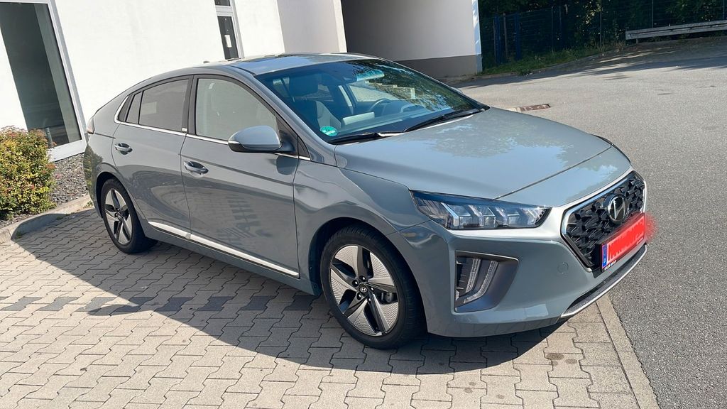 Hyundai IONIQ 117.000 km 18.500 &euro; Frankfurt 65934