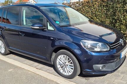 VW Touran 182.000 km 9.250 &euro; Frankfurt 60437
