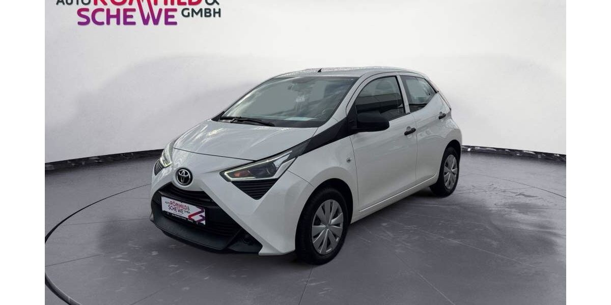 Toyota Aygo (X) 31.615 km 10.490 &euro; Dieburg 64807