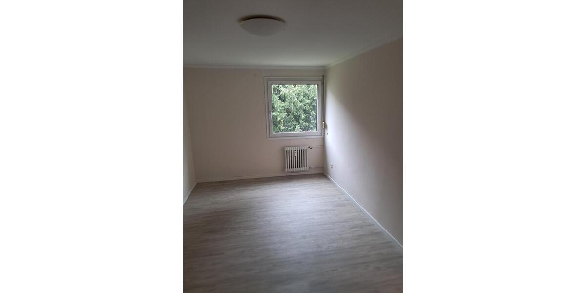 Etagenwohnung Schwalbach am Taunus - 3 Zimmer, 82 m&sup2;, 285.000&euro; | Angebot:25306281