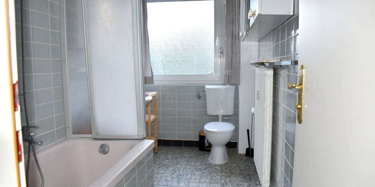 **RESERVIERT** Attraktives großzügiges Zweifamilienhaus im Bauhausstil in Darmstadt-Arheilgen - Zweifamilienhaus Darmstadt-Arheilgen Darmstadt/Vororte | Angebot:25099546