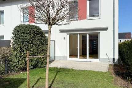 Haus Frankfurt am Main Bonames - 5 Zimmer, 156 m&sup2;, 2.600&euro; | Angebot:25723780