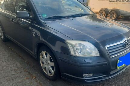 Toyota Avensis 210.000 km 1.200 &euro; Langen 63225