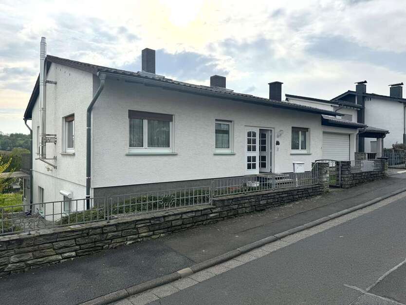 Haus zum Kaufen in Bad Nauheim 550.000 € 190 m²