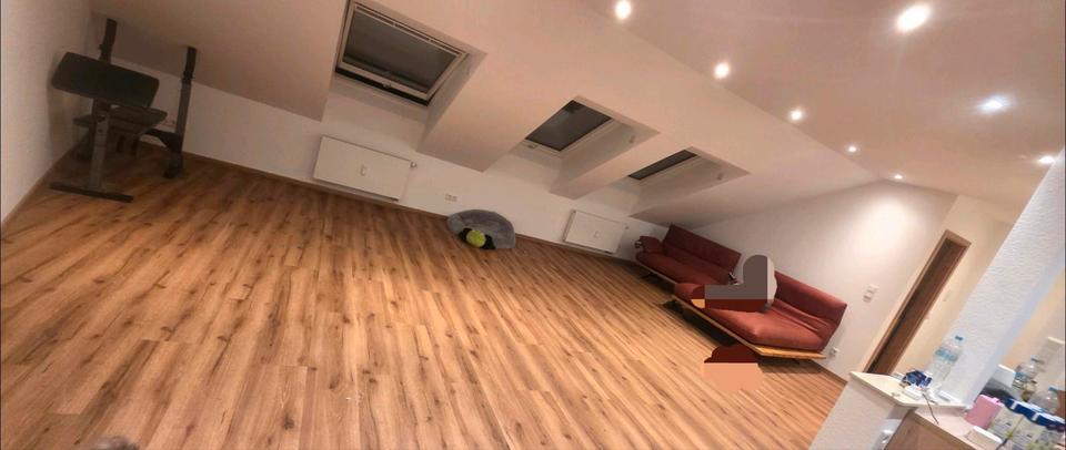 Eine Zimmer zu vermieten 4 zimmer