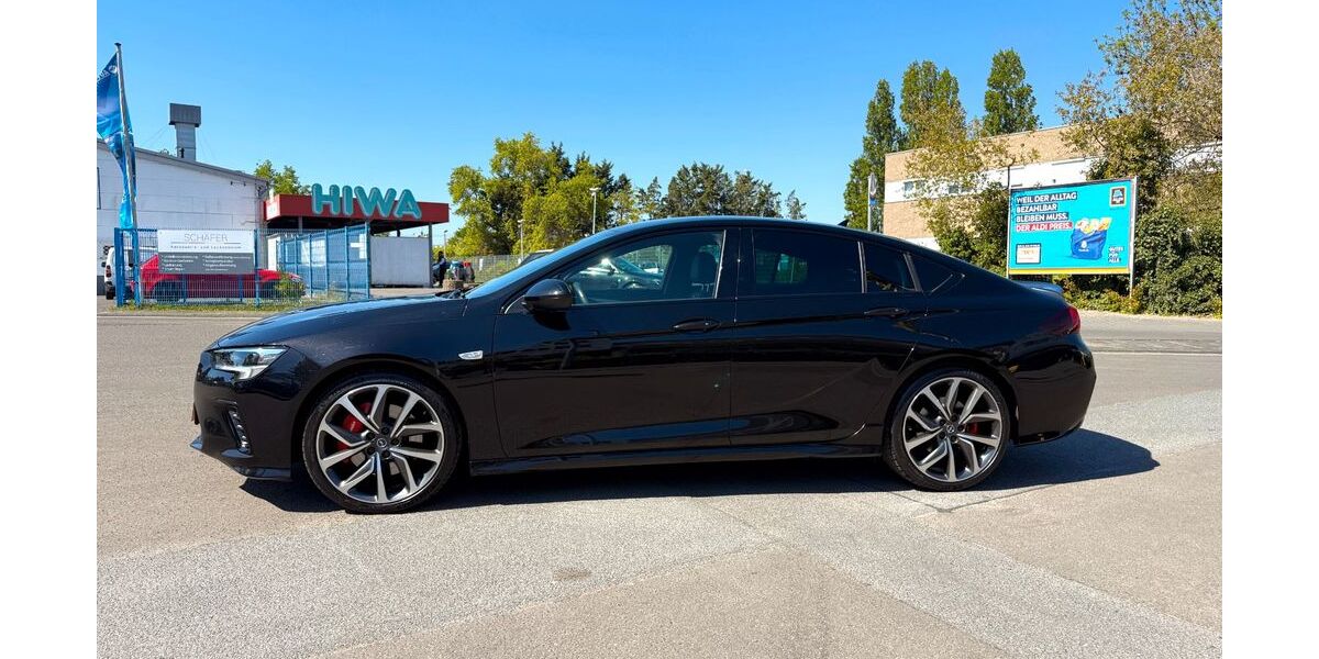 Opel Insignia 84.877 km 23.950 &euro; Raunheim 65479