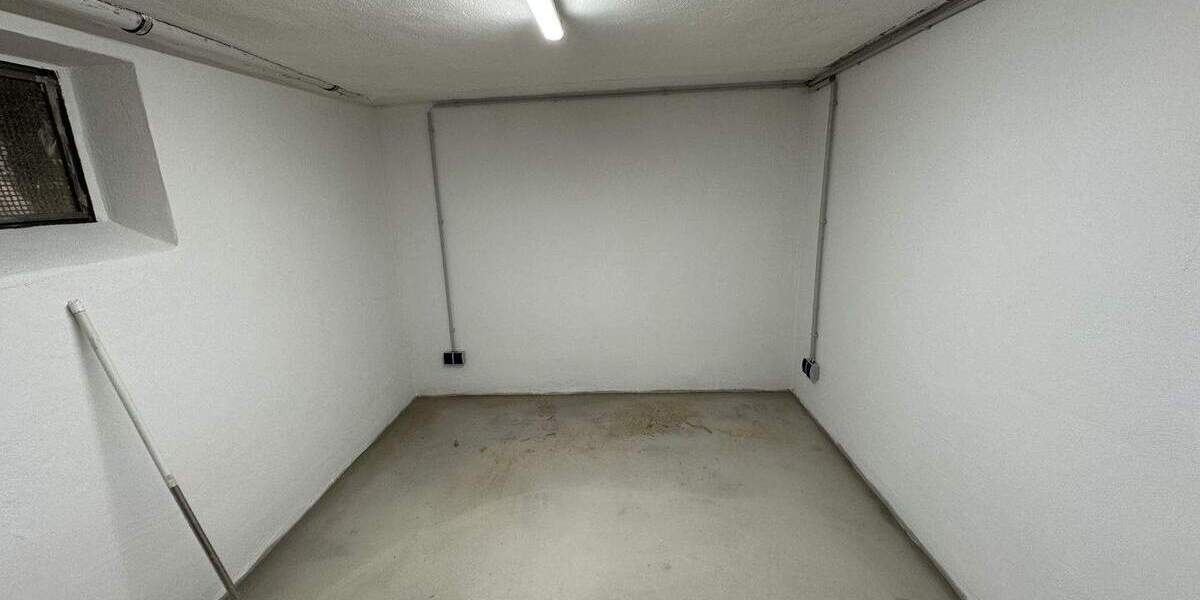 Etagenwohnung Karben Klein-Karben - 3 Zimmer, 170 m&sup2;, 2.050&euro; | Angebot:25665203