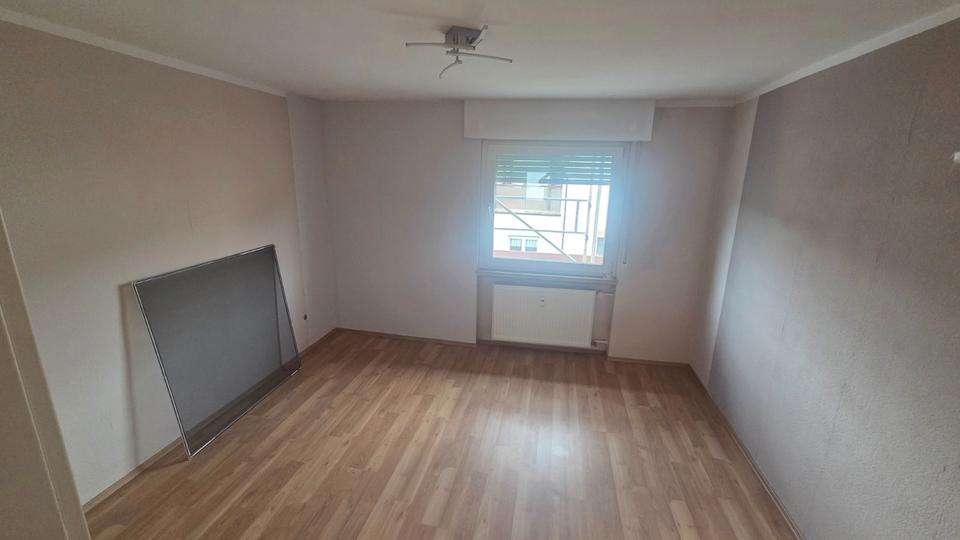 Etagenwohnung Erzhausen - 4 Zimmer, 101 m&sup2;, 1.050&euro; | Angebot:26412971