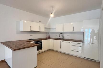 Wohnung Frankfurt am Main Mitte-Nord - 2 Zimmer, 83 m&sup2;, 1.539&euro; | Angebot:26218407