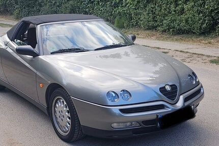 Alfa Romeo Spider 75.400 km 12.300 &euro; Niedernhausen 65527