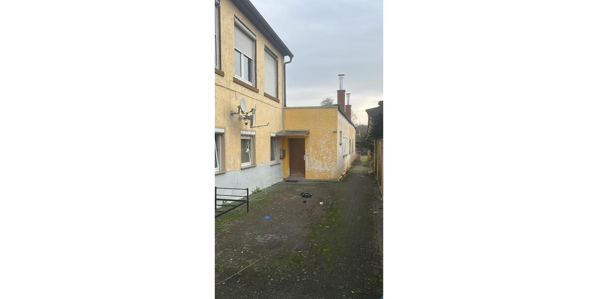 Mehrfamilienhaus 321 qm Sanierungsbedürftig 13 zimmer