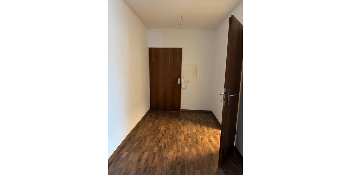 Etagenwohnung Hanau Groß-Steinheim - 2 Zimmer, 85 m&sup2;, 1.200&euro; | Angebot:25225995