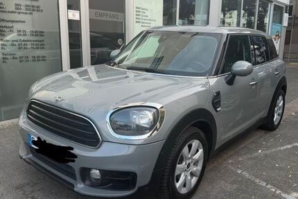 Mini Countryman C (Cooper) 164.000 km 12.950 &euro; Frankfurt am Main 65934