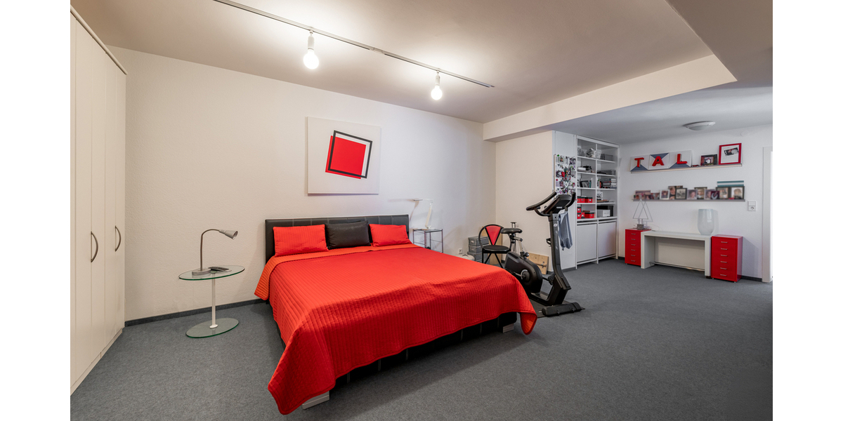 LUXURIÖSES ANWESEN MIT INDOOR-POOL IN TOPLAGE VOM KÖNIGSTEINER JOHANNISWALD - Anwesen Königstein | Angebot:26441626