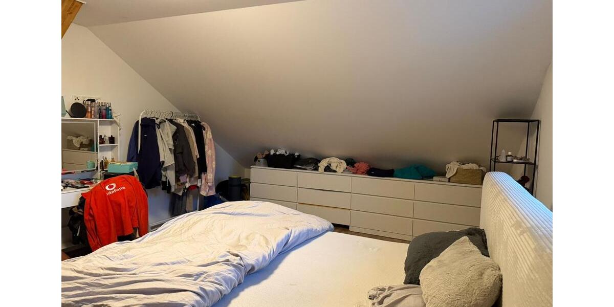 Dachgeschoßwohnung Weiterstadt - 2 Zimmer, 67 m&sup2;, 900&euro; | Angebot:25293201