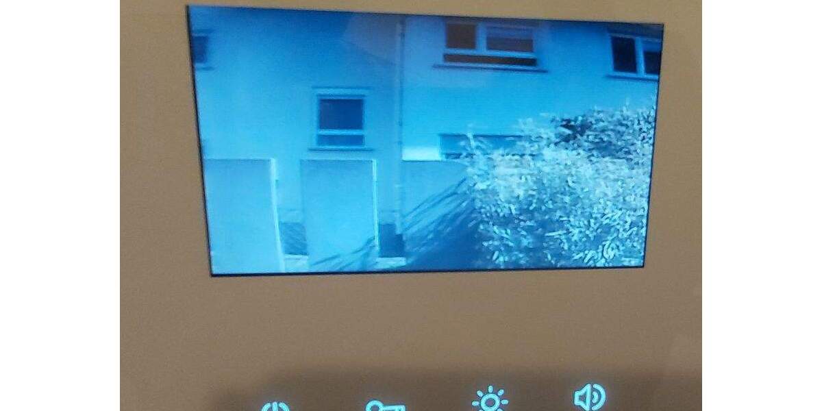 *Gehobenes und modernes Niedrigenergie Reiheneckhaus mit Terrasse und Garten in bevorzugter Lage* 6 zimmer