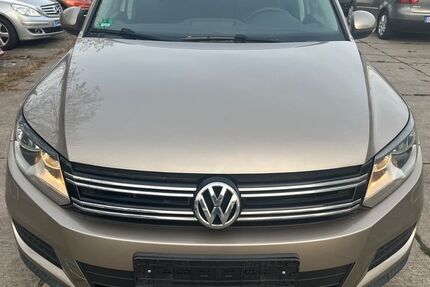 VW Tiguan 124.650 km 9.200 &euro; Frankfurt am Main 60528