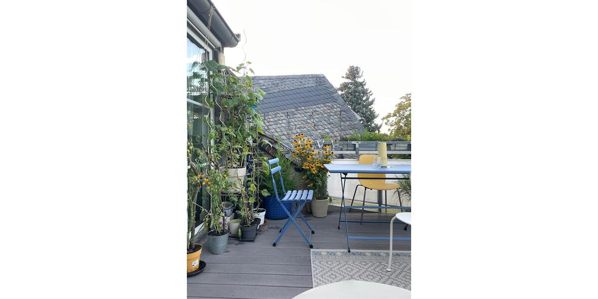 Dachgeschoßwohnung Frankfurt am Main Innenstadt 3 - 4 Zimmer, 105 m&sup2;, 2.910&euro; | Angebot:25127113