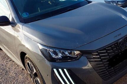 Peugeot 208 14.784 km 19.880 &euro; Rüsselsheim 65428