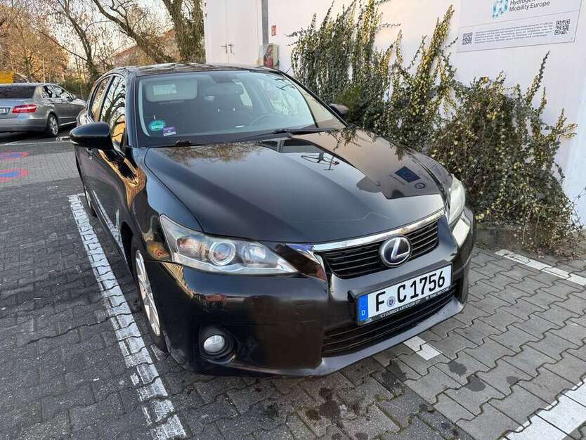 CT 200h