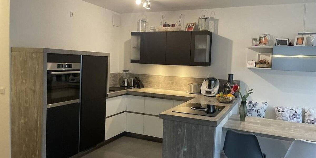 Etagenwohnung Frankfurt Gallus - 4 Zimmer, 104 m&sup2;, 1.880&euro; | Angebot:26511081