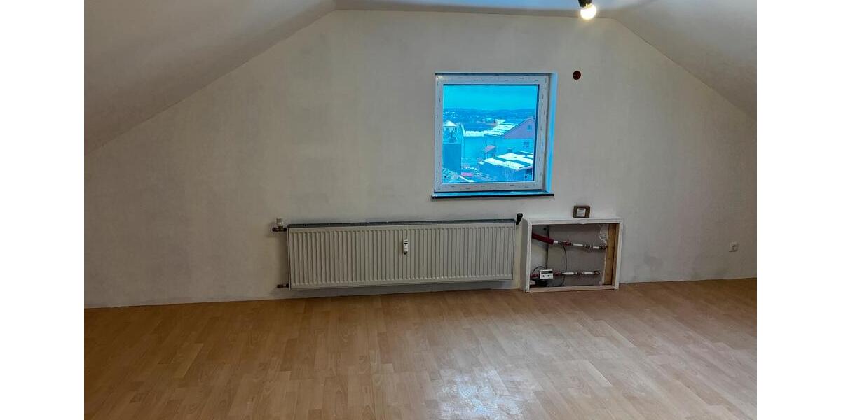 Dachgeschosswohnung 2 Zimmer 2 zimmer