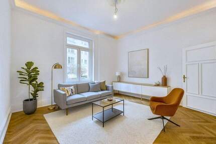 Stilvolle Hochparterre-Wohnung im denkmalgeschützten Altbau mit Terrasse 5 zimmer