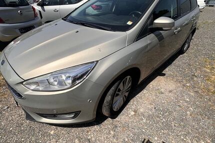 Ford Focus 242.000 km 4.990 &euro; Hanau 63452