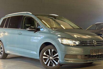 VW Touran 44.300 km 23.690 &euro; Maintal 63477