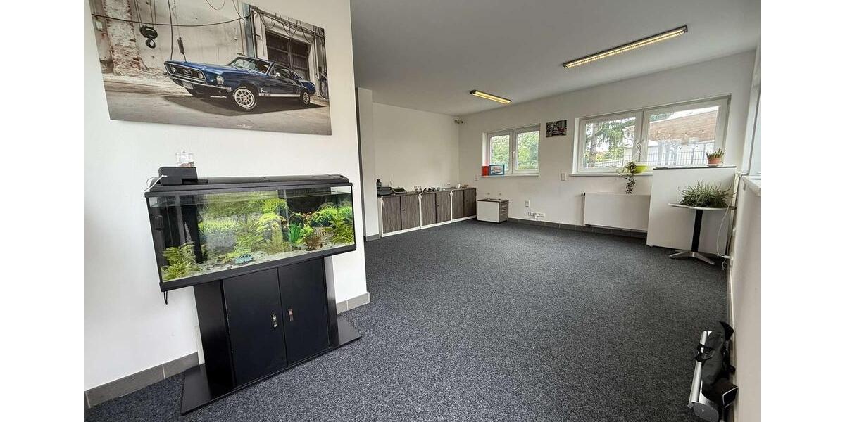 Ihr eigener TÜV-Stützpunkt – voll ausgestattet, sofort startklar in Top-Lage! zimmer