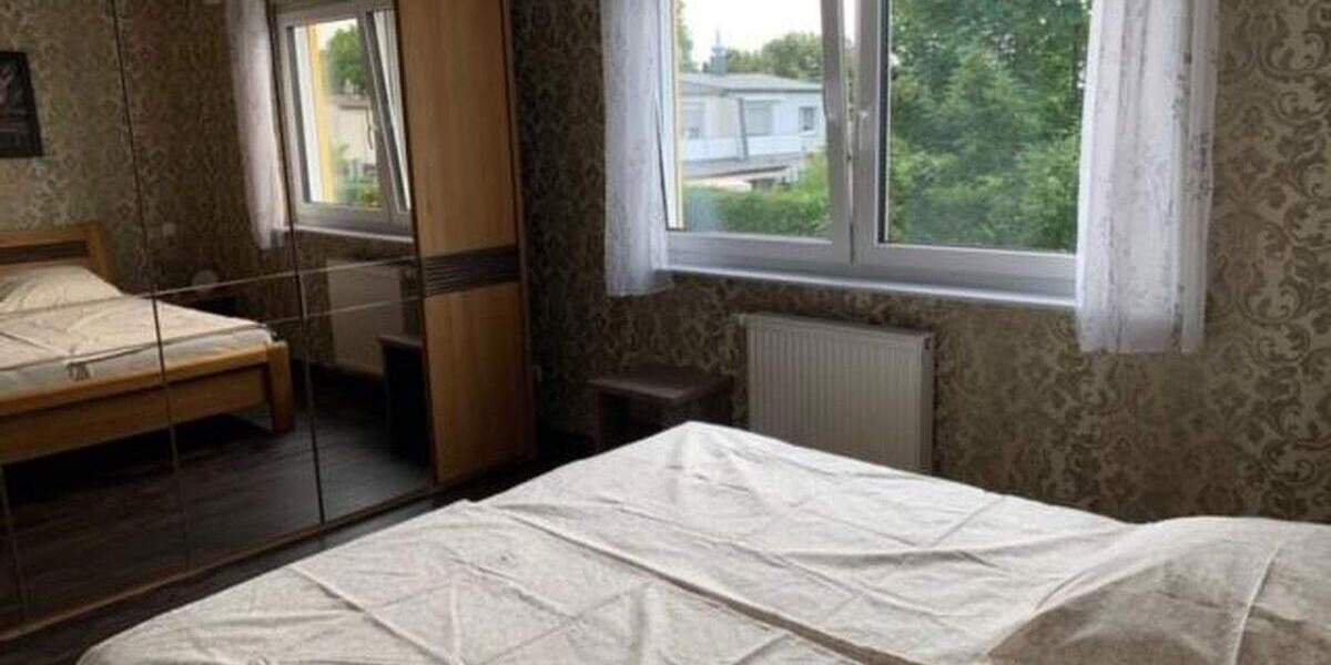 Reihenmittelhaus Frankfurt am Main Praunheim - 5 Zimmer, 120 m&sup2;, 2.500&euro; | Angebot:25676495