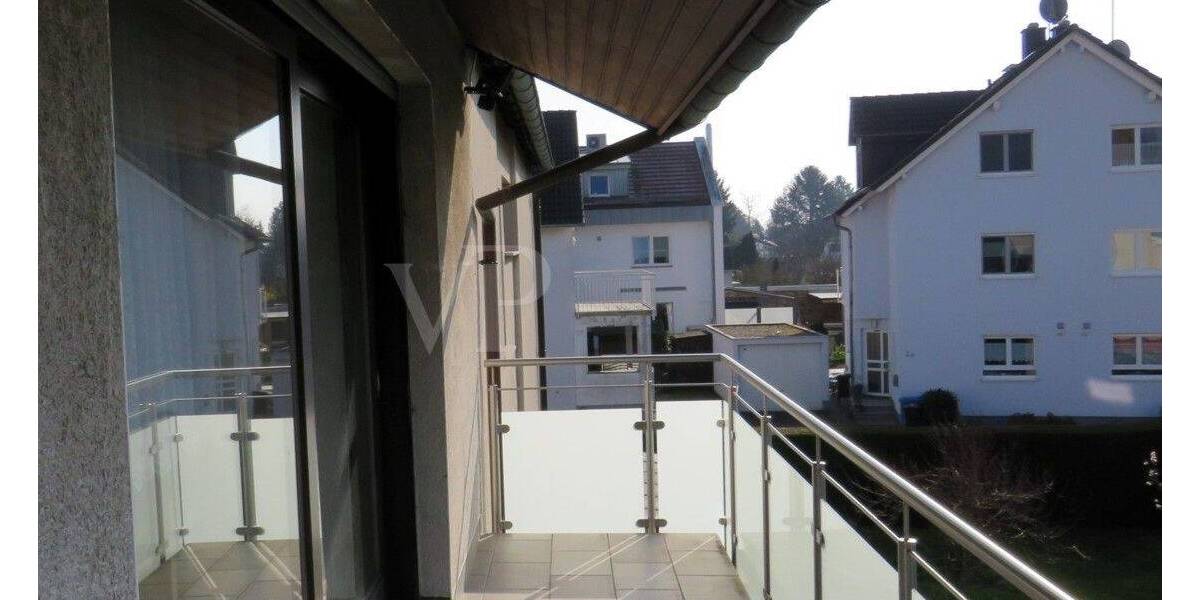 Geräumiges Zweifamilienhaus in ruhiger Ortsandlage 6 zimmer