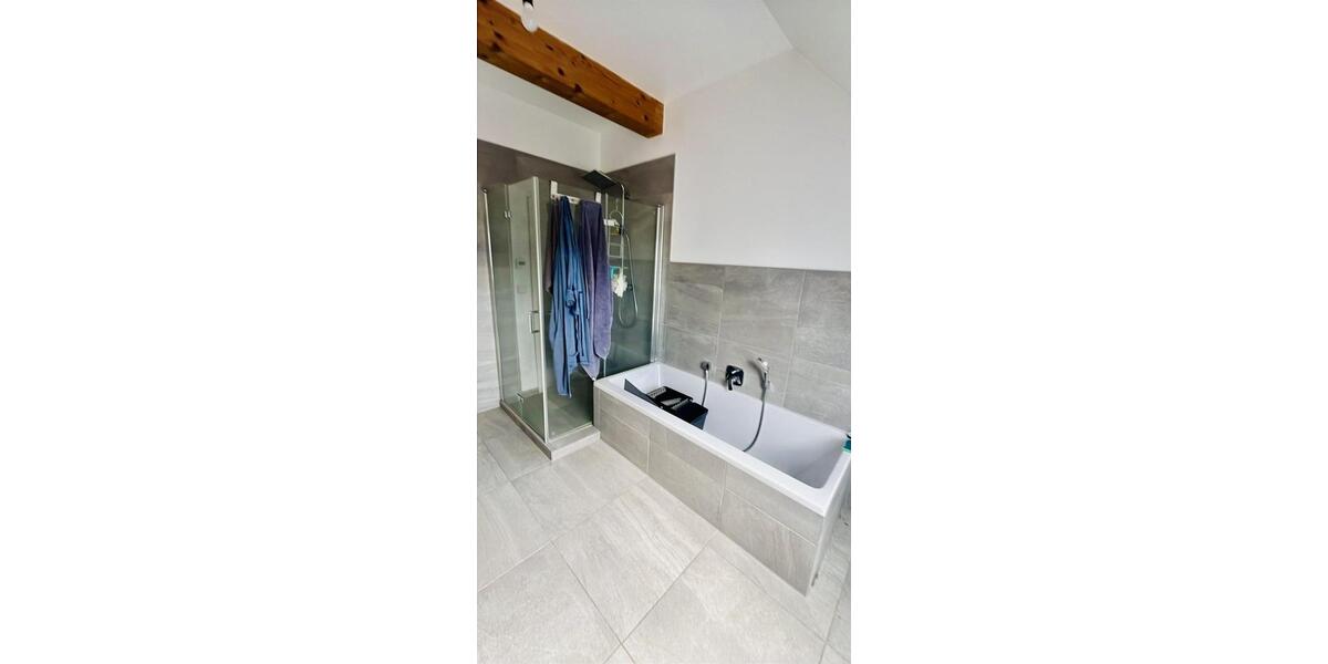 Etagenwohnung Frankfurt am Main Bergen-Enkheim - 3 Zimmer, 110 m&sup2;, 1.850&euro; | Angebot:26075351