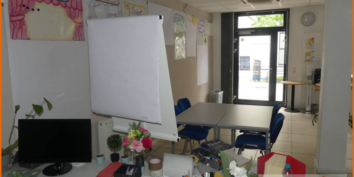 Ebenerdiges Ladenlokal und Büroräume im 1. OG, Lastenfahrstuhl, zentrale Innenstadtlage Hanau Stadt 1 zimmer