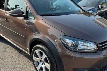 VW Touran 202.000 km 6.800 &euro; Frankfurt - Griesheim 65933