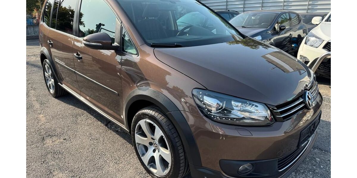 VW Touran 202.000 km 6.800 &euro; Frankfurt - Griesheim 65933