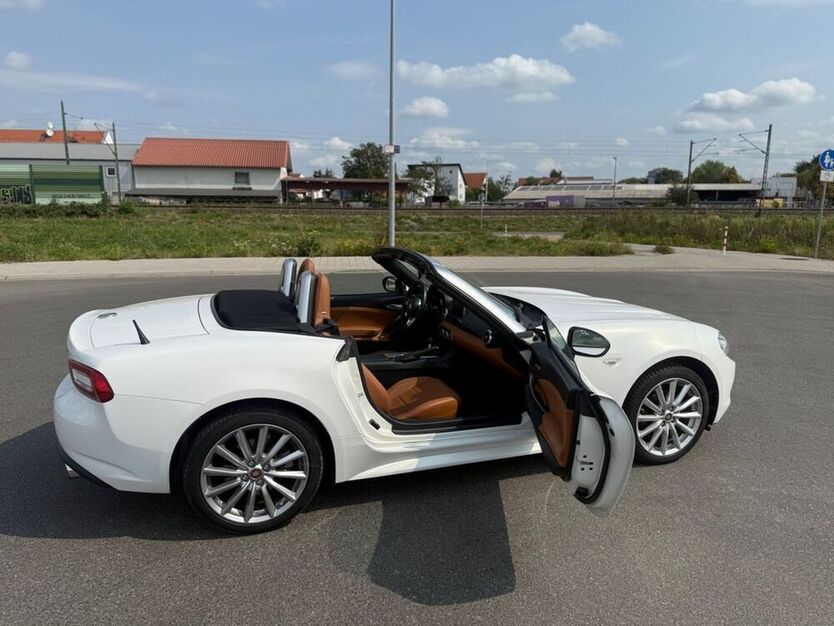 124 Spider