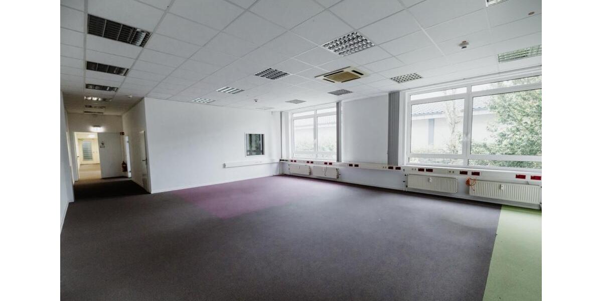 Gewerbeobjekt Frankfurt am Main Bonames - 8&euro; | Angebot:24808505